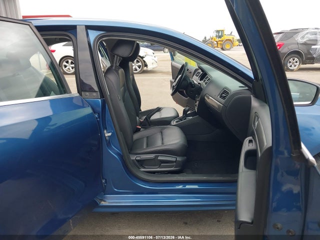 3VWDB7AJXHM375329 Volkswagen Jetta 1.4t Se