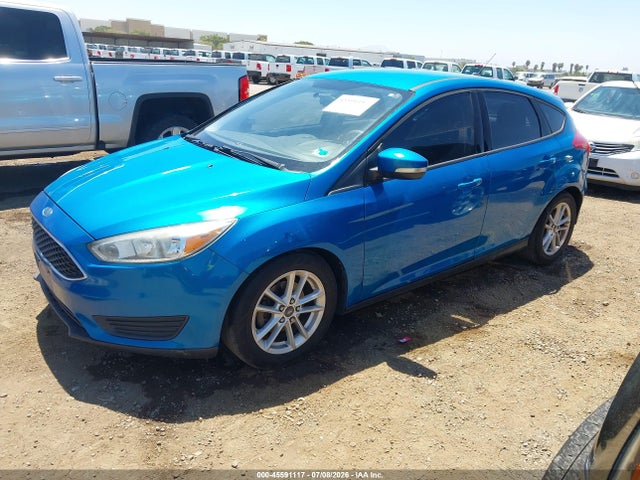 Ford FOCUS SE 2015 1FADP3K26FL325343 Image 2
