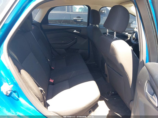 1FADP3K26FL325343 Ford FOCUS SE