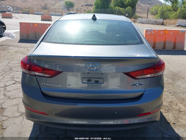 Hyundai Elantra Value Edition 2018 5NPD84LF1JH380374 Image 16