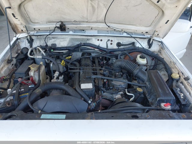 2001 Jeep Cherokee Sport მანქანა იყიდება აუქციონზე, vin: 1J4FT48S91L525647, აუქციონის ნომერი: 45591182