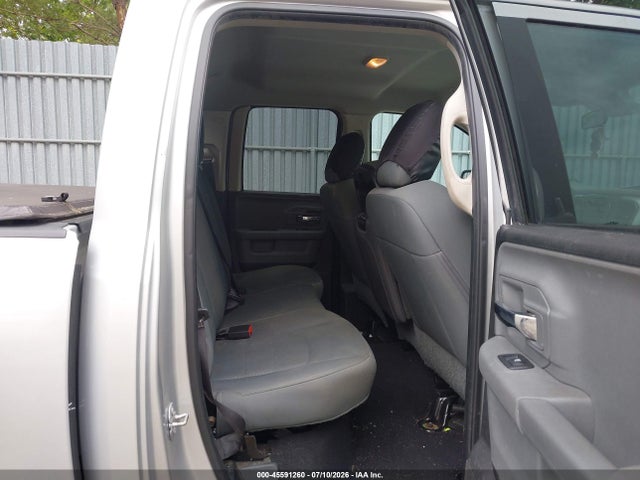 45591260 :رقم المزاد ، 1C6RR7GG7JS120450 vin ، 2018 Ram 1500 Slt  4x4 6'4 Box مزاد بيع