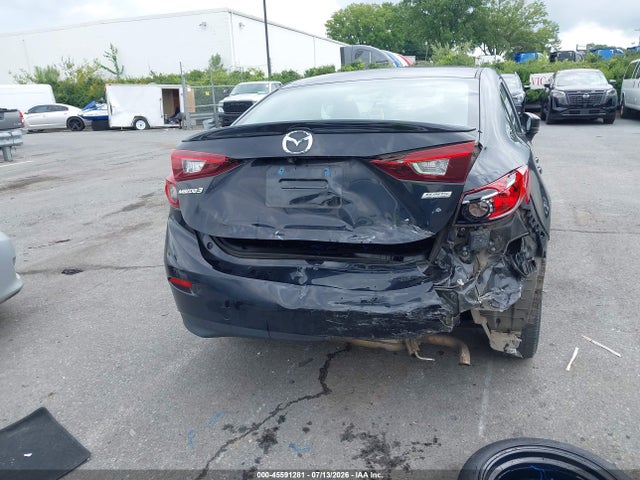 45591281 :رقم المزاد ، 3MZBN1V32JM261581 vin ، 2018 Mazda Mazda3 Touring مزاد بيع