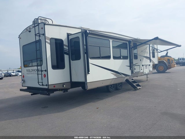 45591348 :رقم المزاد ، 4X4FWBN2XNV707562 vin ، 2022 Forest River Wildwood 369bl مزاد بيع