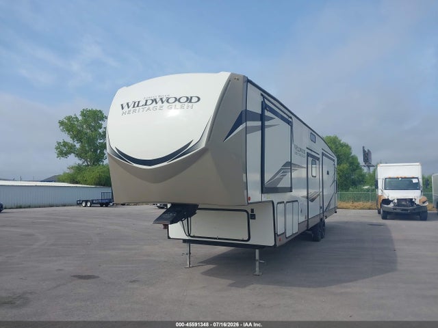 45591348 :رقم المزاد ، 4X4FWBN2XNV707562 vin ، 2022 Forest River Wildwood 369bl مزاد بيع