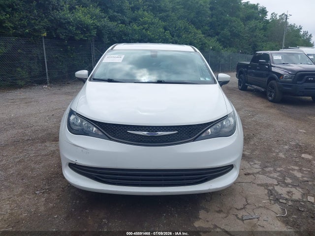 Chrysler Voyager L 2020 2C4RC1AG4LR193201 Image 12