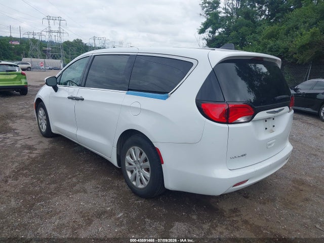 Chrysler Voyager L 2020 2C4RC1AG4LR193201 Image 3
