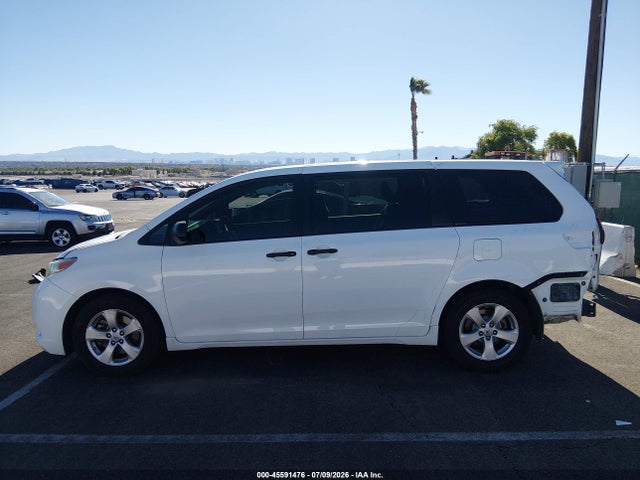 Продаж на аукціоні авто 2017 Toyota Sienna L 7 Passenger, vin: 5TDZZ3DC6HS820840, номер лоту: 45591476