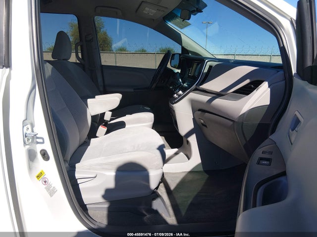 Продаж на аукціоні авто 2017 Toyota Sienna L 7 Passenger, vin: 5TDZZ3DC6HS820840, номер лоту: 45591476