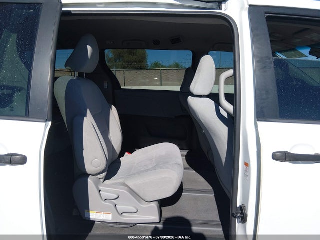 Продаж на аукціоні авто 2017 Toyota Sienna L 7 Passenger, vin: 5TDZZ3DC6HS820840, номер лоту: 45591476