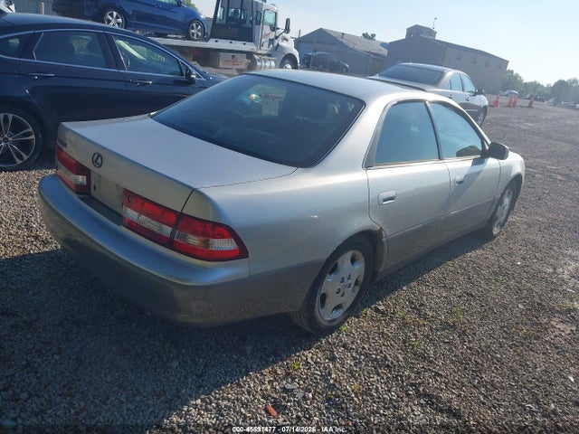 45591477 :رقم المزاد ، JT8BF28G1Y5089899 vin ، 2000 Lexus Es 300 مزاد بيع