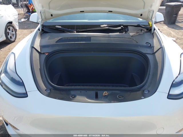 Продаж на аукціоні авто 2021 Tesla Model Y Standard Range Rear-wheel Drive, vin: 5YJYGDED2MF105910, номер лоту: 45591485