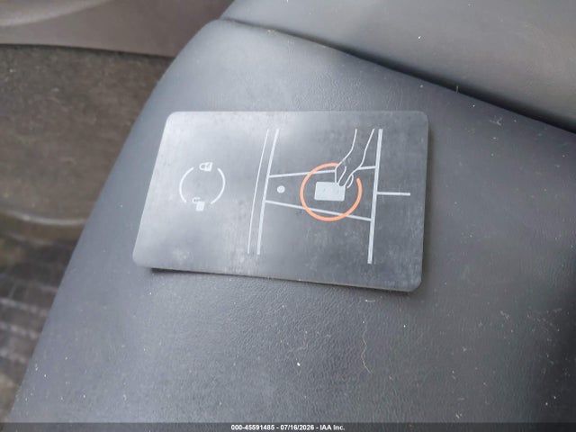 Продаж на аукціоні авто 2021 Tesla Model Y Standard Range Rear-wheel Drive, vin: 5YJYGDED2MF105910, номер лоту: 45591485