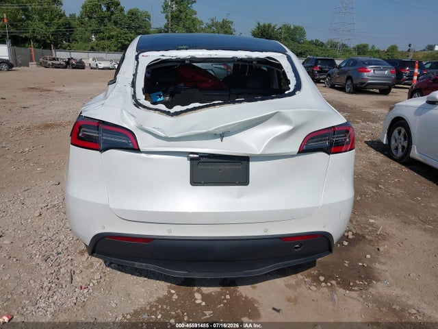 Продаж на аукціоні авто 2021 Tesla Model Y Standard Range Rear-wheel Drive, vin: 5YJYGDED2MF105910, номер лоту: 45591485