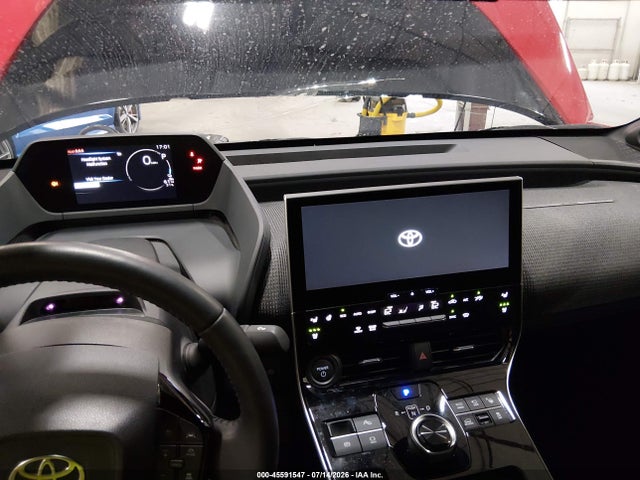 Продажа на аукционе авто 2024 Toyota Bz4x Limited, vin: JTMABACA0RA074101, номер лота: 45591547