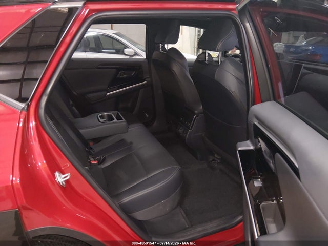 Продажа на аукционе авто 2024 Toyota Bz4x Limited, vin: JTMABACA0RA074101, номер лота: 45591547