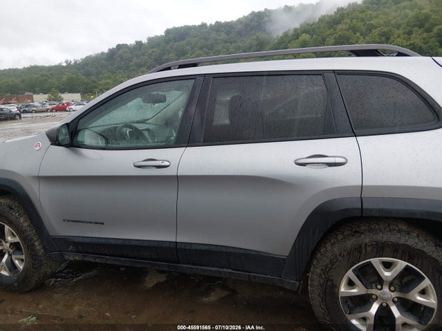 Продажа на аукционе авто 2016 Jeep Cherokee Trailhawk, vin: 1C4PJMBS7GW283649, номер лота: 45591565