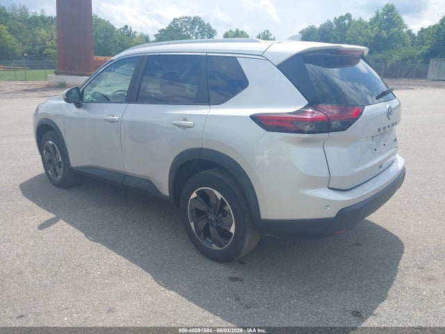 5N1BT3BA5RC670965 Nissan Rogue Sv Fwd