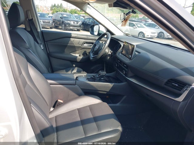 2024 Nissan Rogue Sv Fwd მანქანა იყიდება აუქციონზე, vin: 5N1BT3BA5RC670965, აუქციონის ნომერი: 45591584