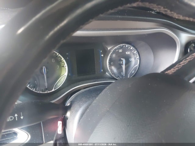 Продаж на аукціоні авто 2017 Chrysler Pacifica Touring-l, vin: 2C4RC1BG4HR633729, номер лоту: 45591591