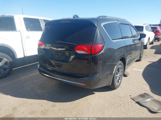 Продаж на аукціоні авто 2017 Chrysler Pacifica Touring-l, vin: 2C4RC1BG4HR633729, номер лоту: 45591591