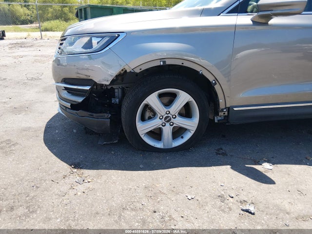Продажа на аукционе авто 2017 Lincoln Mkc Premiere, vin: 5LMCJ1C94HUL52084, номер лота: 45591626