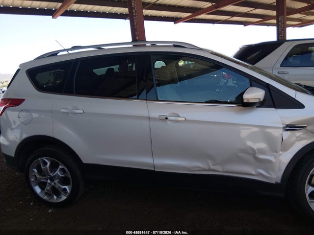 1FMCU0J95GUA09192 Ford Escape Titanium