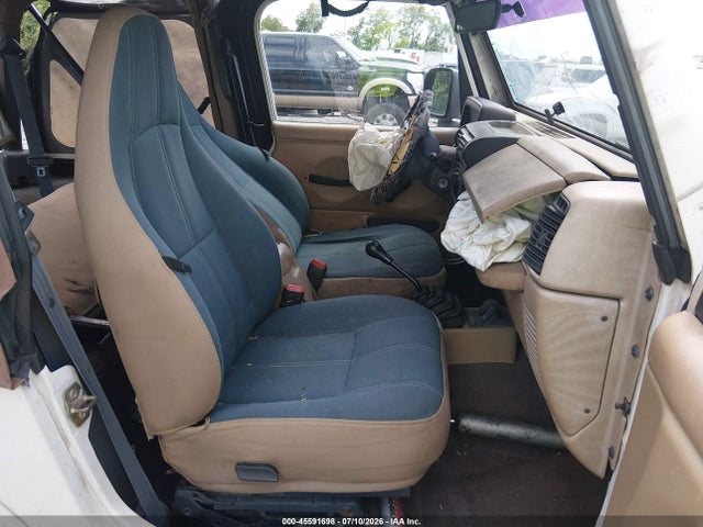 45591698 :رقم المزاد ، 1J4FA59S1YP701023 vin ، 2000 Jeep Wrangler Sahara مزاد بيع