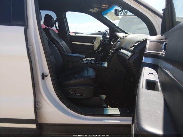Ford EXPLORER XLT 2017 1FM5K8D88HGD51140 Image 5