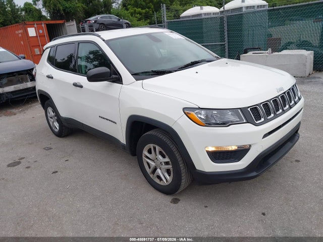 45591737 :رقم المزاد ، 3C4NJDAB8JT281656 vin ، 2018 Jeep Compass Sport 4x4 مزاد بيع