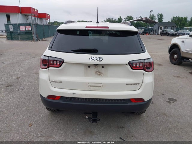 45591737 :رقم المزاد ، 3C4NJDAB8JT281656 vin ، 2018 Jeep Compass Sport 4x4 مزاد بيع