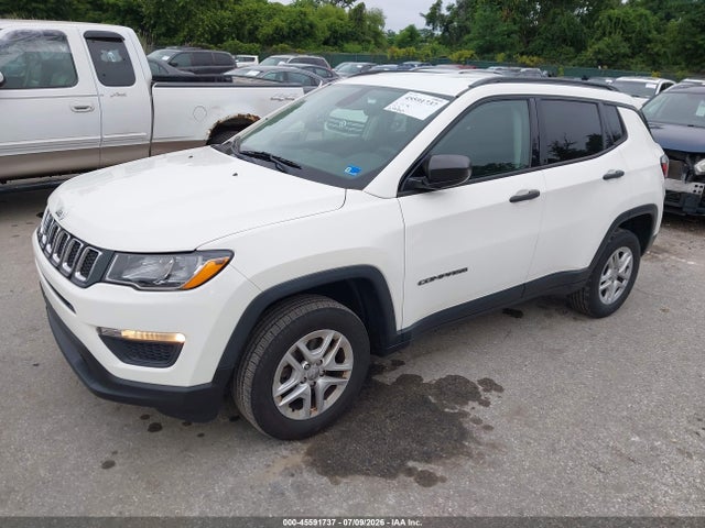 45591737 :رقم المزاد ، 3C4NJDAB8JT281656 vin ، 2018 Jeep Compass Sport 4x4 مزاد بيع