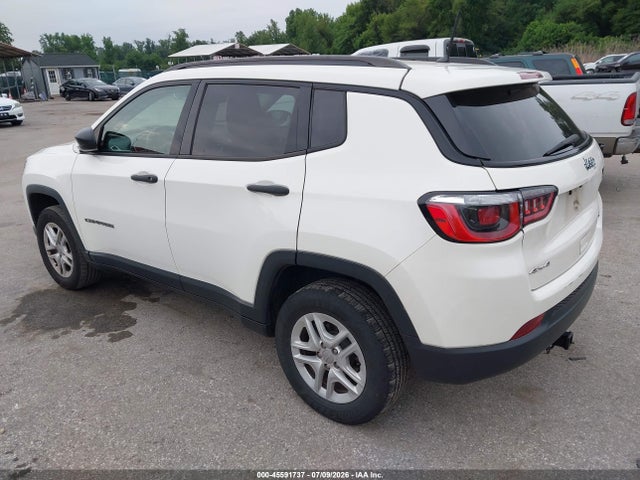 45591737 :رقم المزاد ، 3C4NJDAB8JT281656 vin ، 2018 Jeep Compass Sport 4x4 مزاد بيع