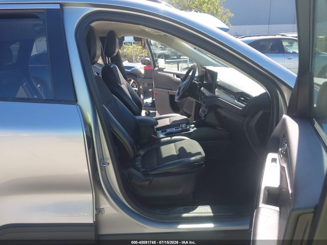1FMCU0E17PUB03966 Ford Escape Phev