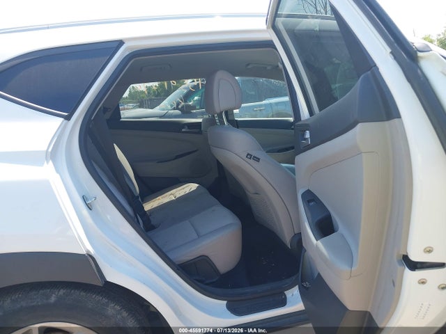Продаж на аукціоні авто 2018 Hyundai Tucson Sel, vin: KM8J3CA43JU733177, номер лоту: 45591774