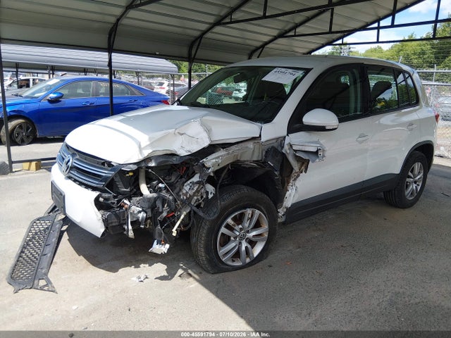 2014 Volkswagen Tiguan S მანქანა იყიდება აუქციონზე, vin: WVGBV3AX3EW615049, აუქციონის ნომერი: 45591794