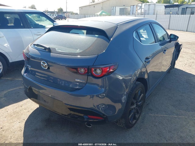 Mazda Mazda3 2.5 S Carbon Edition 2023 JM1BPBLM3P1621431 Image 4