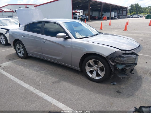 45591936 :رقم المزاد ، 2C3CDXBG9FH748727 vin ، 2015 Dodge Charger Se مزاد بيع