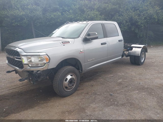 45591949 :رقم المزاد ، 3C63RRHL0NG414718 vin ، 2022 Ram 3500 Big Horn  4x4 8' Box مزاد بيع