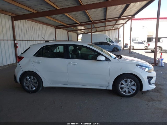 3KPA25AD9ME412959 KIA Rio 5-door S
