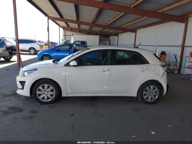 3KPA25AD9ME412959 KIA Rio 5-door S