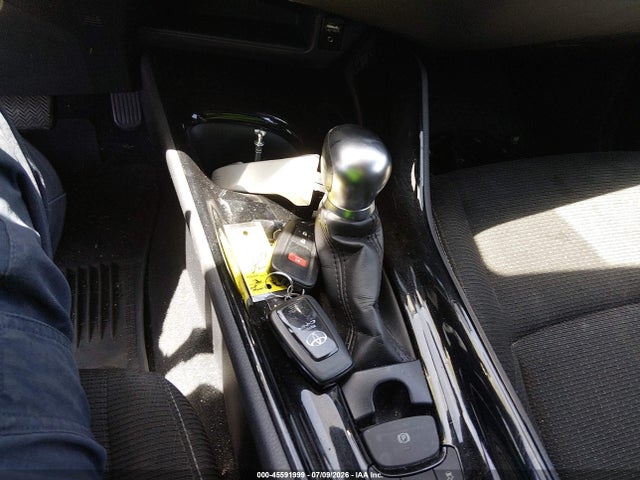 Toyota C-HR XLE 2019 JTNKHMBX3K1060642 Image 11