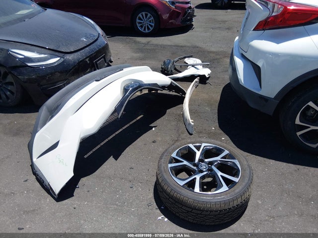 Toyota C-HR XLE 2019 JTNKHMBX3K1060642 Image 12