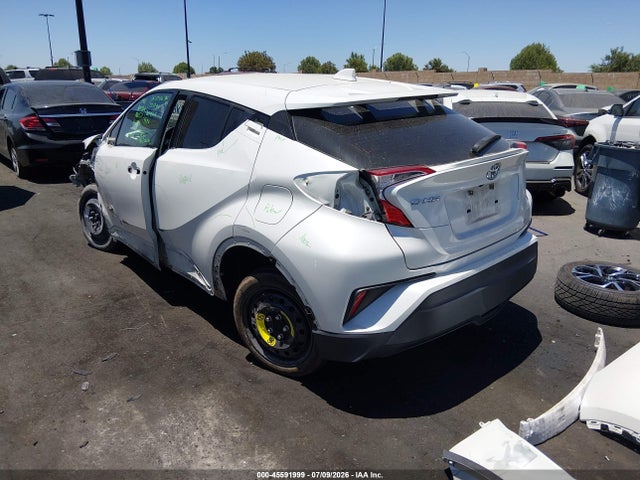 Toyota C-HR XLE 2019 JTNKHMBX3K1060642 Image 3
