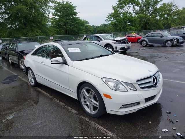 Продажа на аукционе авто 2013 Mercedes-benz E 350, vin: WDDKJ5KB1DF197822, номер лота: 45592030