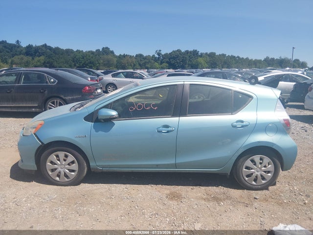 45592066 :رقم المزاد ، JTDKDTB39D1054869 vin ، 2013 Toyota Prius C Three مزاد بيع