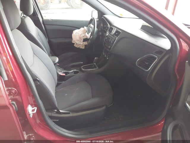 2014 Chrysler 200 Touring მანქანა იყიდება აუქციონზე, vin: 1C3CCBBB7EN197827, აუქციონის ნომერი: 45592068