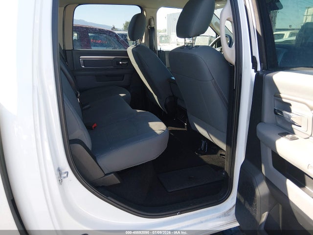 45592090 :رقم المزاد ، 1C6RR7LG4HS568063 vin ، 2017 Ram 1500 Slt مزاد بيع