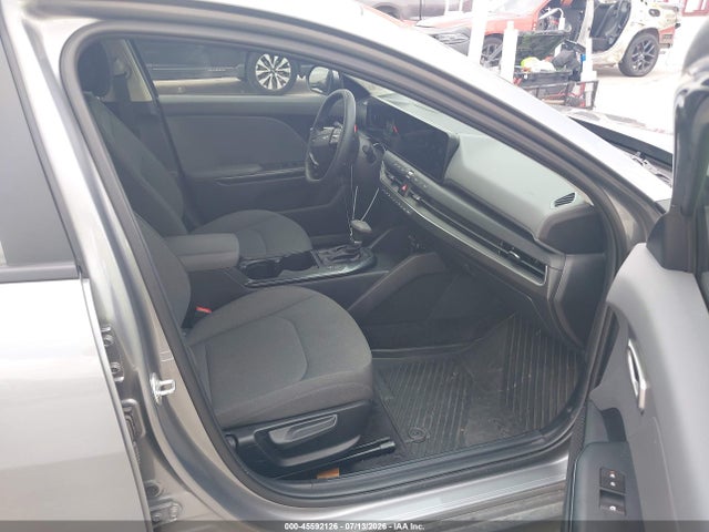 2025 Kia K4 Lxs მანქანა იყიდება აუქციონზე, vin: 3KPFT4DE0SE109759, აუქციონის ნომერი: 45592126