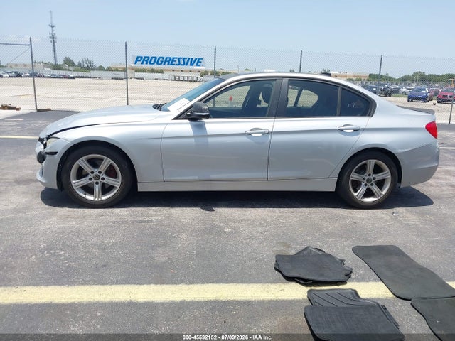 45592152 :رقم المزاد ، WBA3C3G50FNT52320 vin ، 2015 Bmw 320i Xdrive مزاد بيع